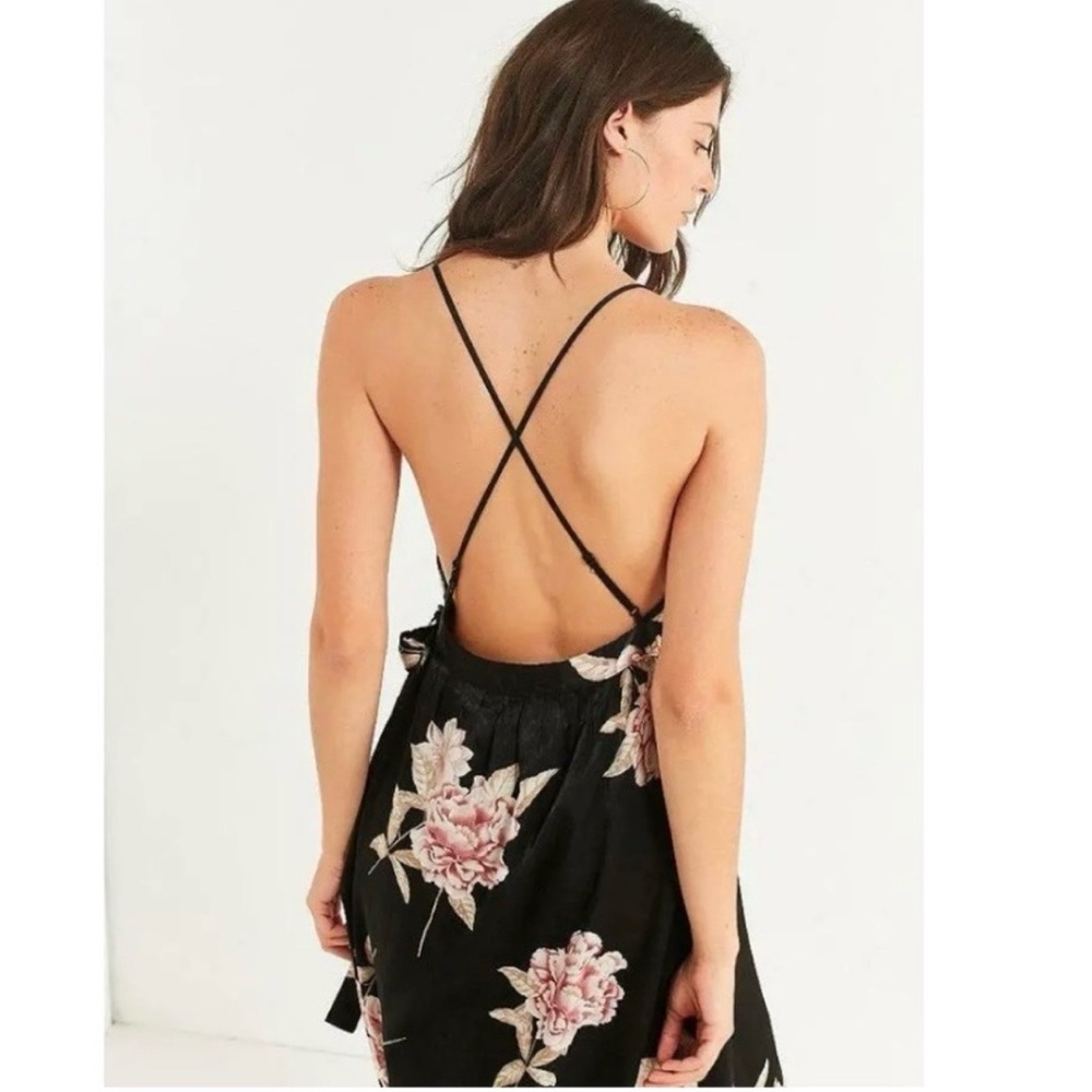 Urban Outfitters Black Satin Floral Wrap Maxi Dress S - Picture 2 of 13